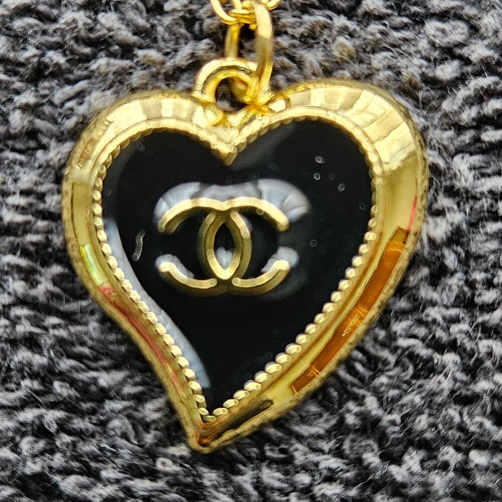Beautiful Gold Heart Charm